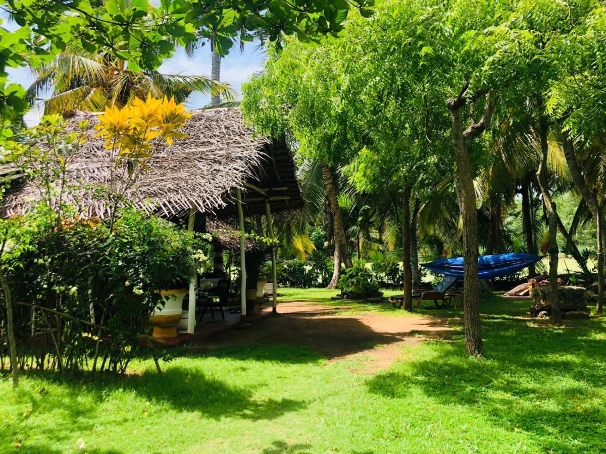 Lake View Cabana Paradise & Villa Tangalle Exterior photo