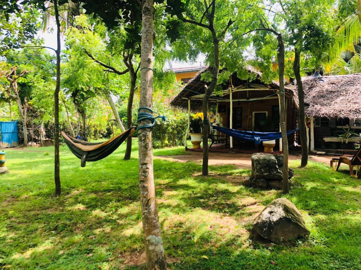 Lake View Cabana Paradise & Villa Tangalle Exterior photo