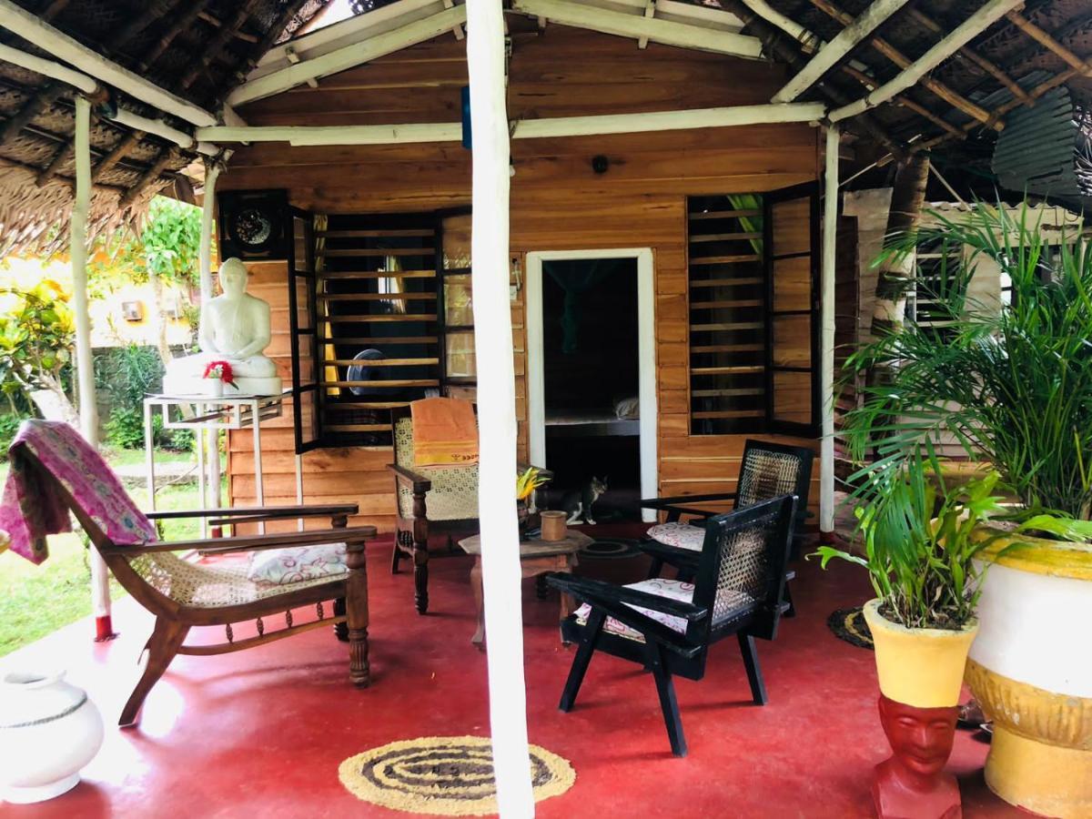 Lake View Cabana Paradise & Villa Tangalle Exterior photo