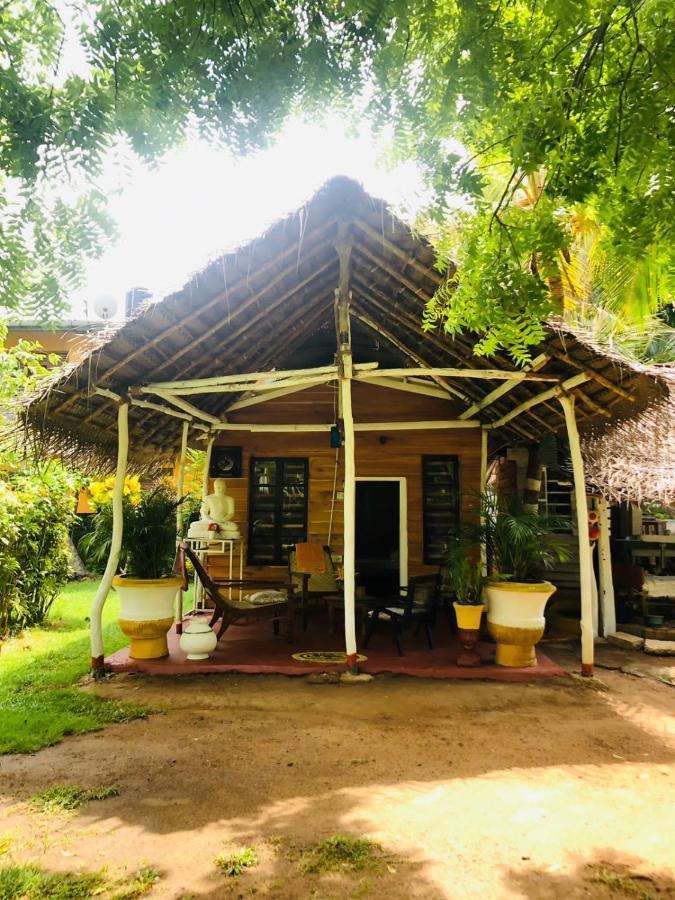 Lake View Cabana Paradise & Villa Tangalle Exterior photo
